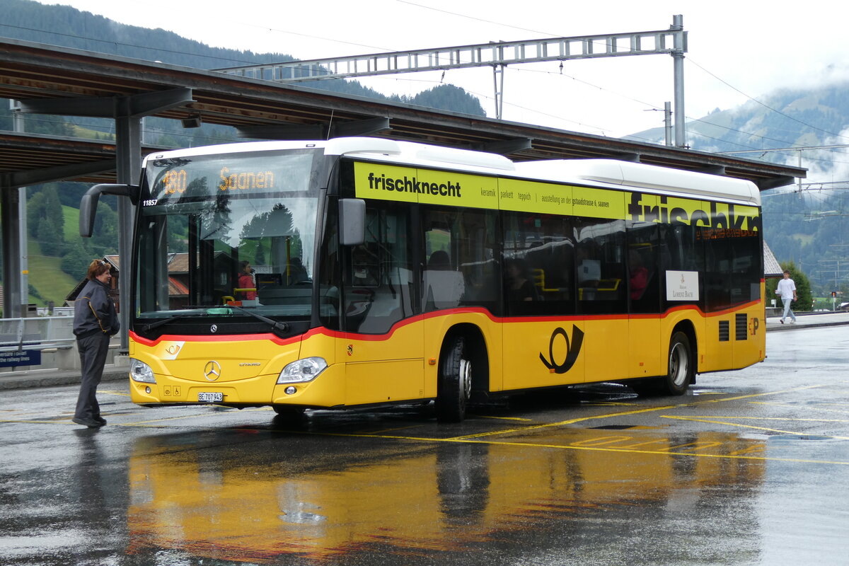 (278'073) - PostAuto Bern - BE 707'943/PID 11'857 - Mercedes (ex Kbli, Gstaad; ex PostAuto Bern BE 538'988; ex PostAuto Bern BE 653'386) am 26. Juli 2025 beim Bahnhof Gstaad