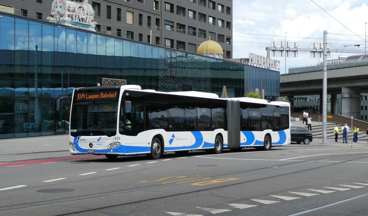 (278'302) - BOGG Wangen b.O. - Nr. 225/SO 194'898/PID 12'527 - Mercedes am 1. August 2025 beim Bahnhof Bern Europaplatz (angemietet von PostAuto)