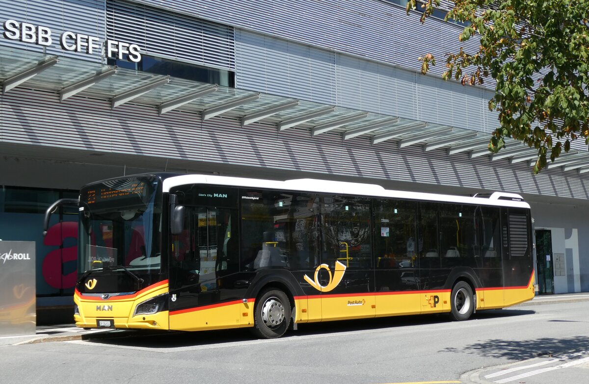 (278'624) - PostAuto Graubnden - GR 184'614/PID 11'930 - MAN am 8. August 2025 beim Bahnhof Landquart