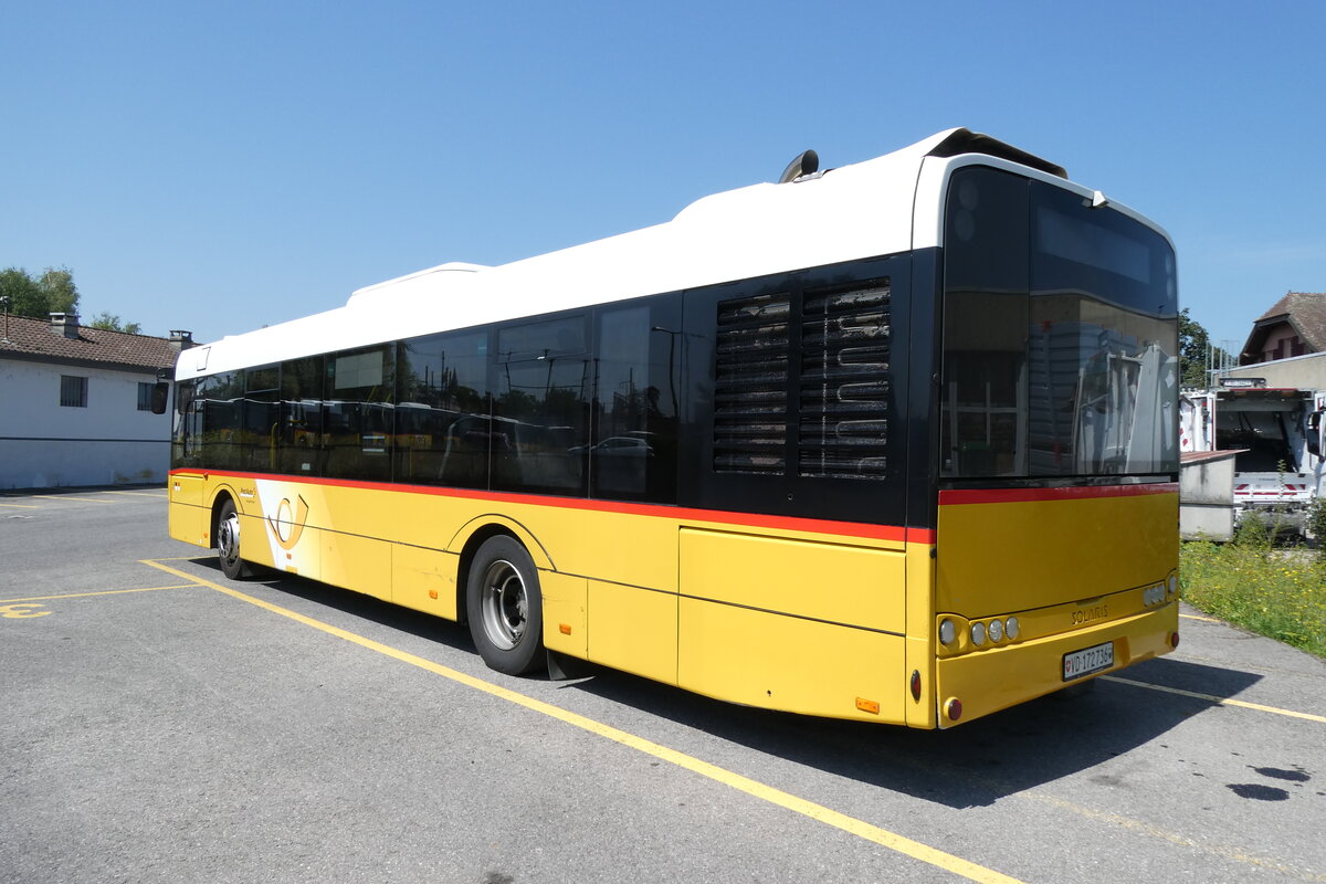 (278'744) - CarPostal Ouest - VD 172'736/PID 5068 - Solaris (ex PostAuto Bern) am 9. August 2025 in Yverdon, Garage