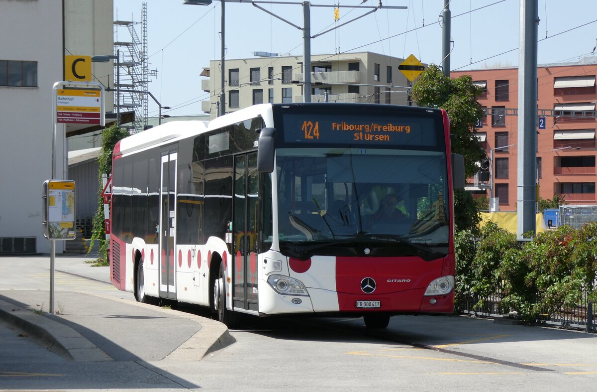 (278'867) - TPF Fribourg - Nr. 1016/FR 300'417 - Mercedes am 15. August 2025 beim Bahnhof D�dingen