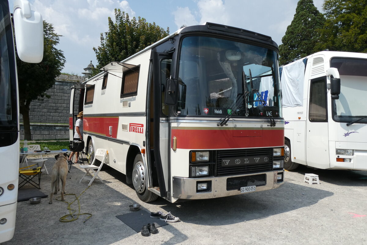 (278'977) - Hermanns, Flawil - SG 900'051 - Volvo/Van Hool (ex Schweizer, Steffisburg) am 16. August 2025 in Solothurn, Baseltor 