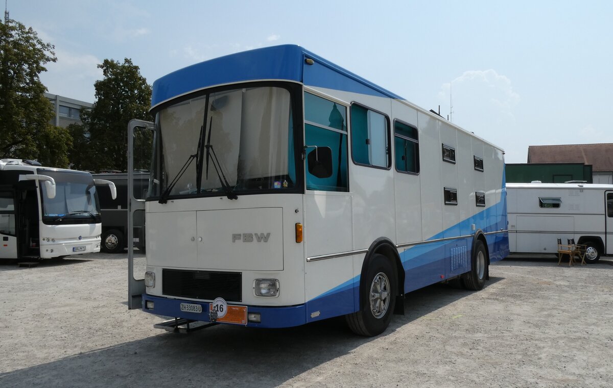 (279'002) - Wegmller, Elgg - ZH 33'083 U - FBW/FHS (ex Migros, Bern Nr. 2) am 16. August 2025 in Solothurn, Baseltor 