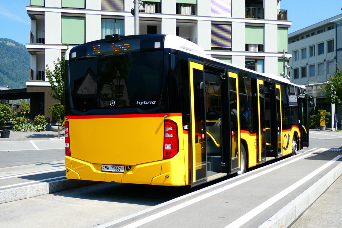 (279'225) - PostAuto Zentralschweiz - Nr. 513/NW 35'662/PID 11'236 - Mercedes (ex Hfliger, Sursee Nr. 32) am 19. August 2025 beim Bahnhof Stans