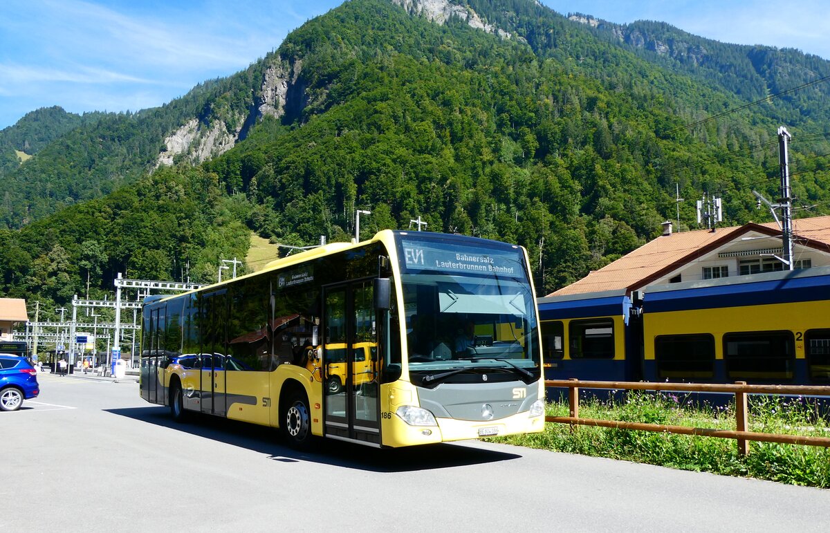 (279'341) - STI Thun - Nr. 186/BE 804'186 - Mercedes am 25. August 2025 beim Bahnhof Zweiltschinen