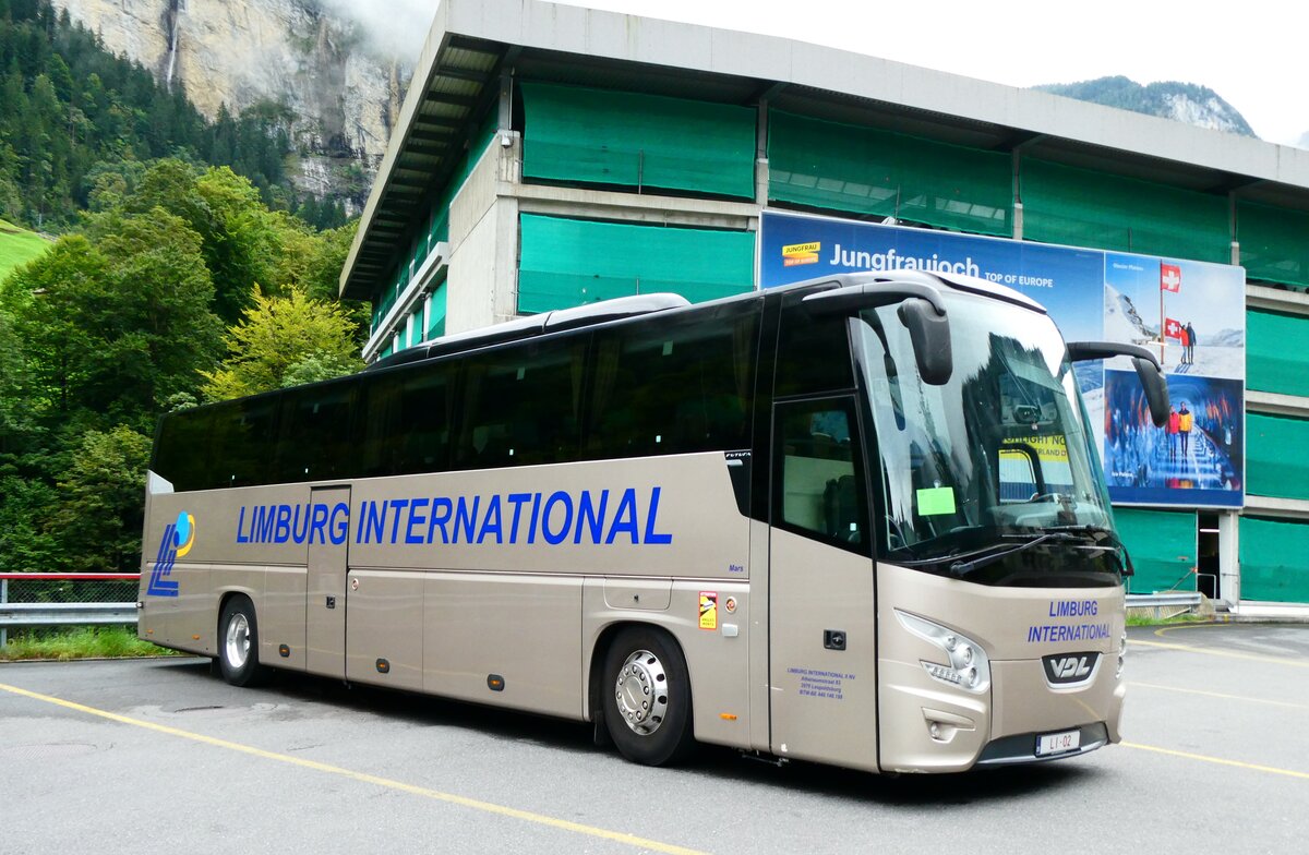 (279'488) - Aus Belgien: Limburg International, Pelt - LI-02 - VDL am 28. August 2025 in Lauterbrunnen, Parkhaus