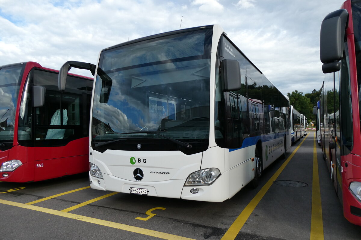 (279'592) - Maag, Kloten - Nr. 34/ZH 590'934 - Mercedes am 29. August 2025 in Winterthur, Daimler Buses