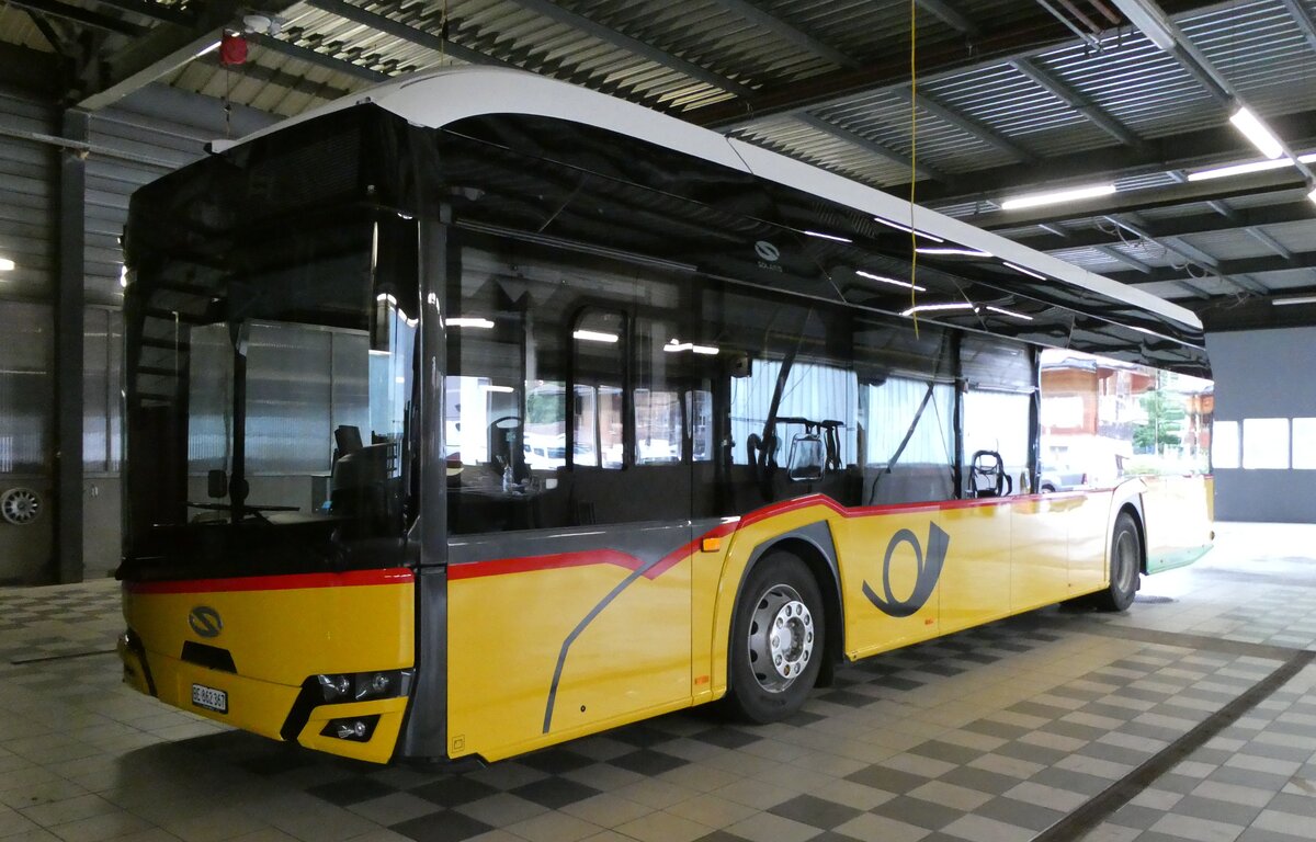 (279'906) - PostAuto Bern - BE 862'367/PID 12'281 - eSolaris am 5. September 2025 in Gstaad, Garage