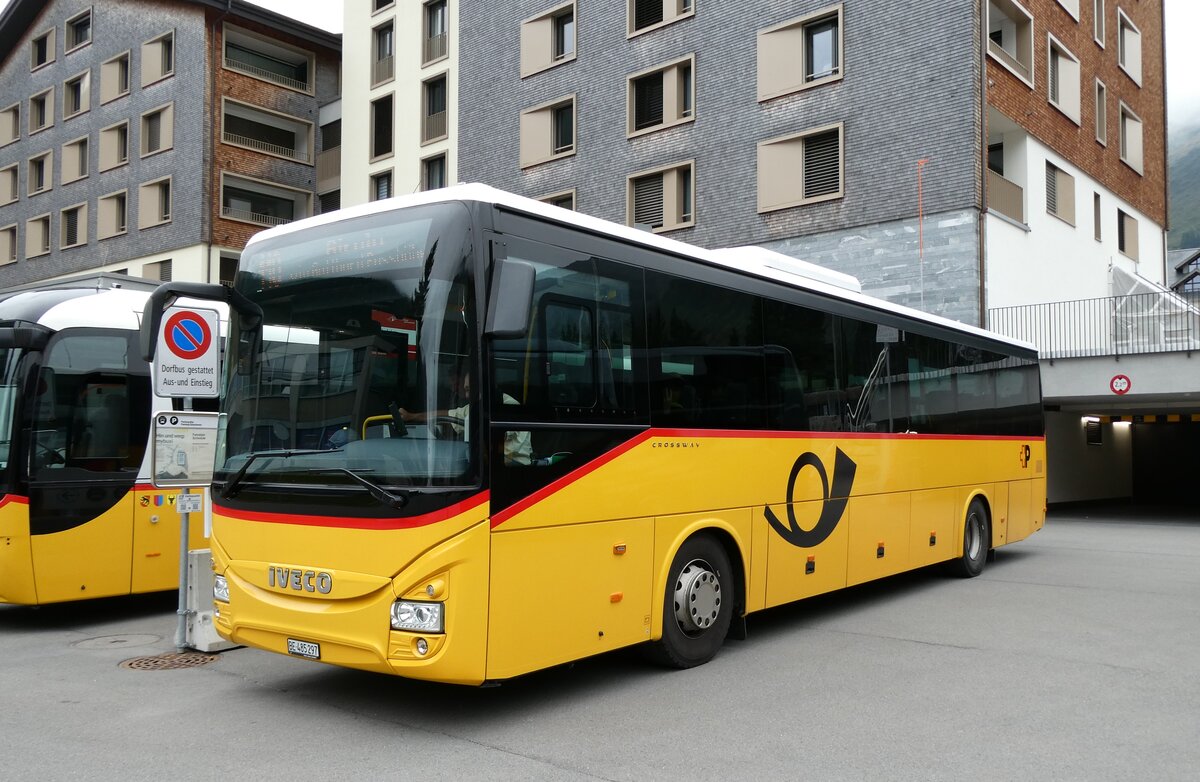 (280'060) - PostAuto Bern - Nr. 88/BE 485'297/PID 10'953 - Iveco am 8. September 2025 in Andermatt, Bahnhofplatz