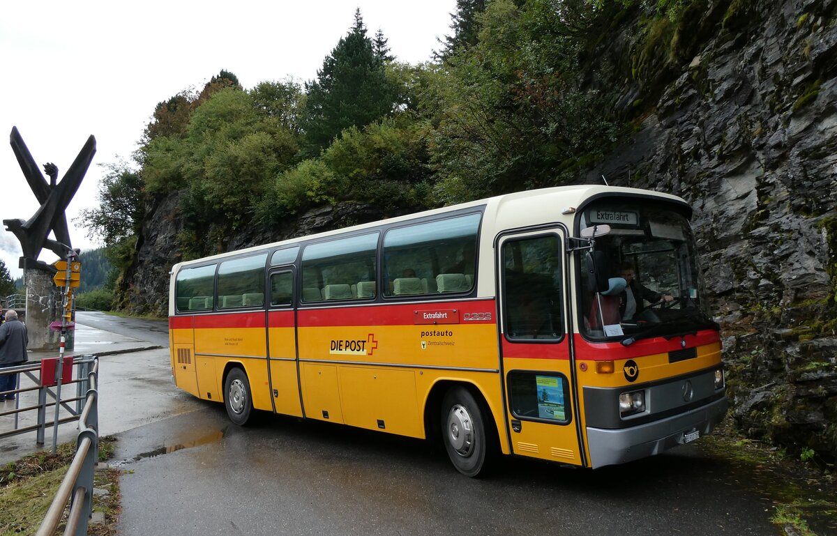 (280'124) - Buzzi, Bern - BE 910'789 - Mercedes (ex Mattli, Wassen/PID 2295) am 9. September 2025 in Zervreila, Stausee