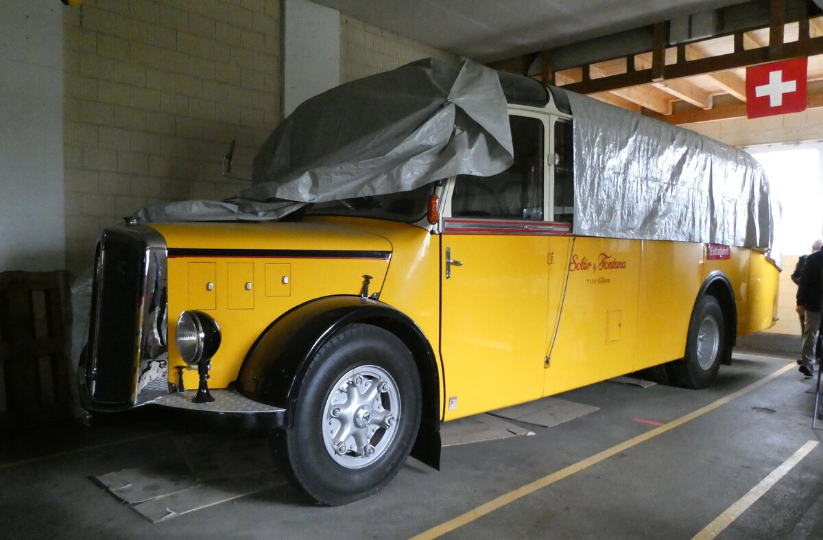 (280'229) - Solr%Fontana, Ilanz - Nr. 5 - Saurer/R&J am 10. September 2025 in Disentis, Garage Bundi (teilweise zugedeckt)