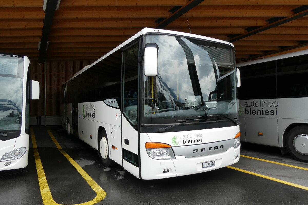 (280'323) - ABl Biasca - Nr. 12/TI 231'012 - Setra am 13. September 2025 in Biasca, Garage