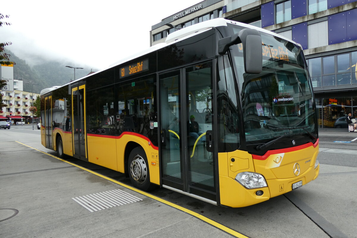 (280'656) - PostAuto Bern - BE 654'089/PID 11'403 - Mercedes am 23. September 2025 beim Bahnhof Interlaken West