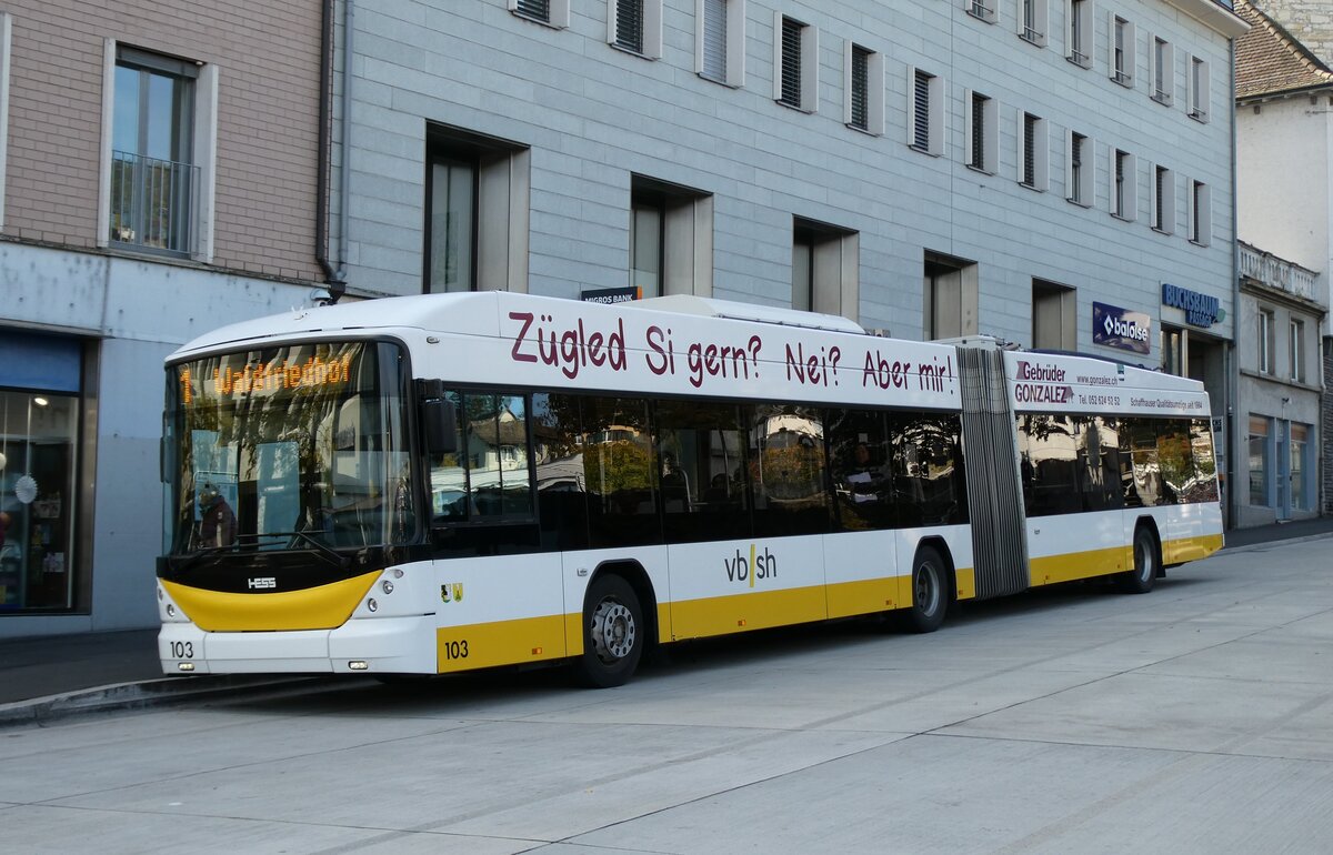 (281'107) - VBSH Schaffhausen - Nr. 103 - Hess/Hess Gelenktrolleybus am 10. Oktober 2025 beim Bahnhof Schaffhausen