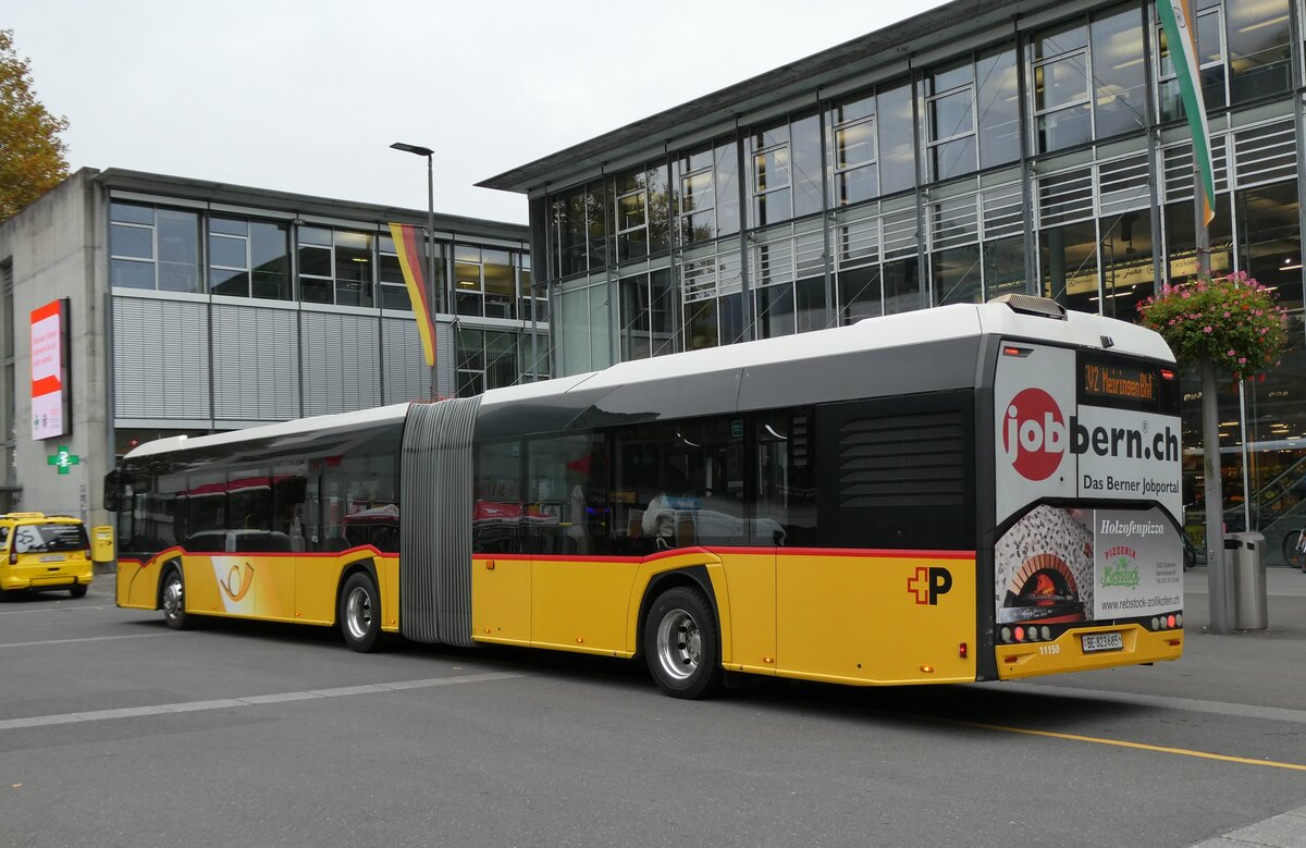 (281'490) - PostAuto Bern - Nr. 11'150/BE 823'685/PID 11'150 - Solaris (ex Nr. 685) am 14. Oktober 2025 beim Bahnhof Interlaken Ost