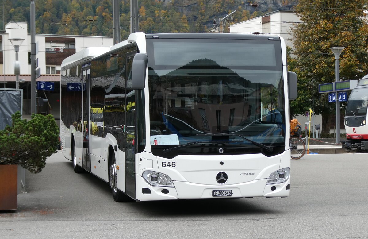 (281'526) - Intertours, Domdidier - Nr. 646/FR 300'646 - Mercedes am 16. Oktober 2025 beim Bahnhof Meiringen