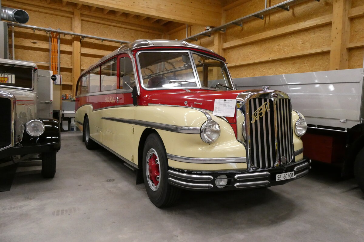 (281'584) - Rllin, Hirzel - SZ 60'708 - FBW/FHS (ex Flckiger, Rickenbach; ex Rieben, Aesch; ex Pfister, Thrnen) am 18. Oktober 2025 in Nfels, FBW-Museum