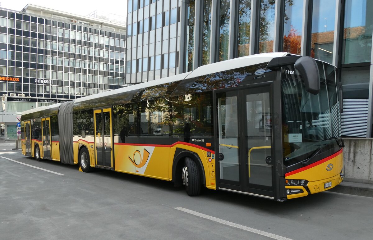 (281'664) - PostAuto Bern - Nr. 11'151/BE 818'686/PID 11'151 - Solaris (ex Nr. 632) am 18. Oktober 2025 in Bern, Postautostation