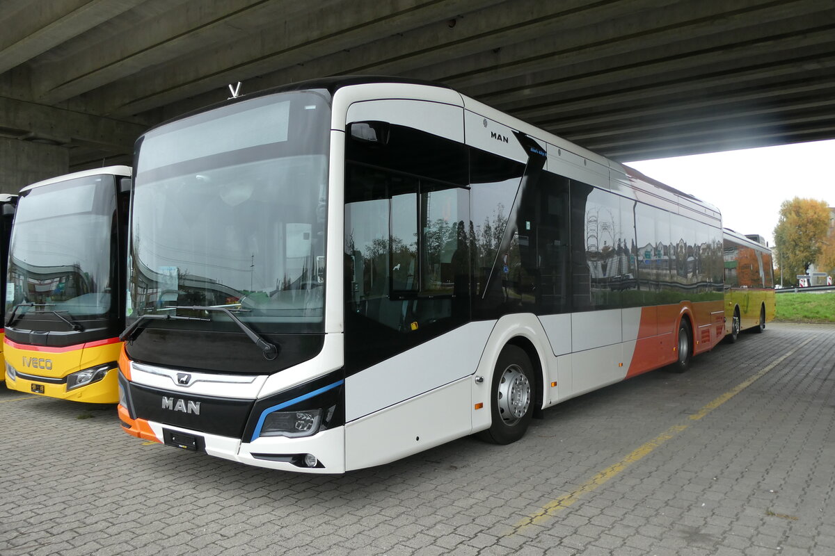 (281'985) - Genve-Tours, Genve - (3Y98) - eMAN am 1. November 2025 in Kerzers, Murtenstrasse