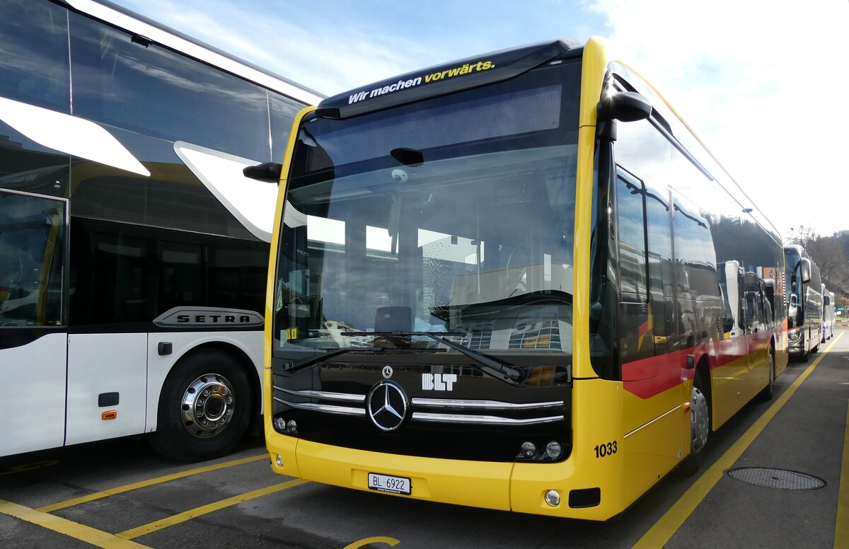 (282'413) - BLT Oberwil - Nr. 1033/BL 6922 - eMercedes am 15. November 2025 in Winterthur, Daimler Buses