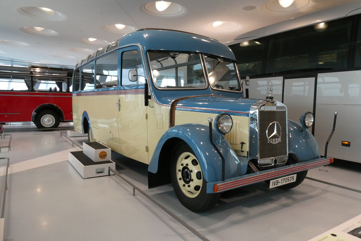(282'958) - Mercedes-Benz Museum, Stuttgart - IVB-170'535 - Mercedes am 11. Dezember 2025 in Stuttgart, Mercedes-Benz Museum