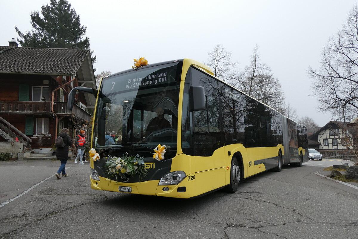 (283'158) - STI Thun - Nr. 720/BE 904'720 - Mercedes am 14. Dezember 2025 in Steffisburg, Kirche





































































