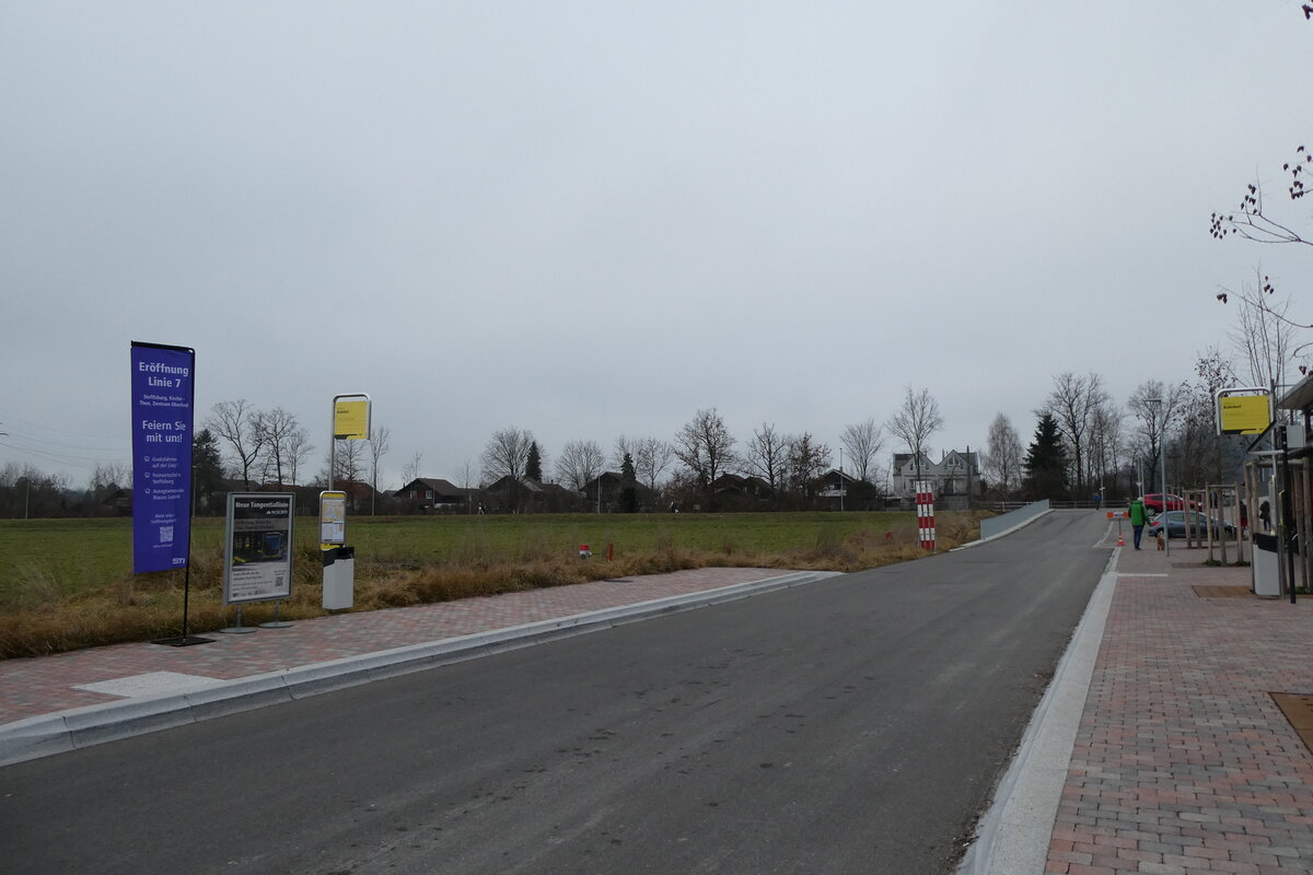 (283'177) - STI-Haltestellen am 14. Dezember 2025 beim Bahnhof Steffisburg