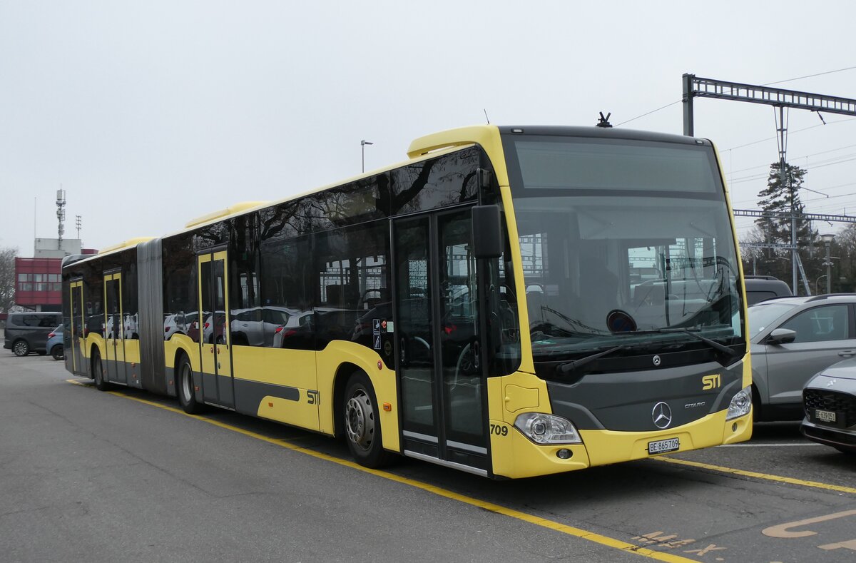 (283'405) - STI Thun - Nr. 709/BE 865'709 - Mercedes am 22. Dezember 2025 in Thun, CarTerminal