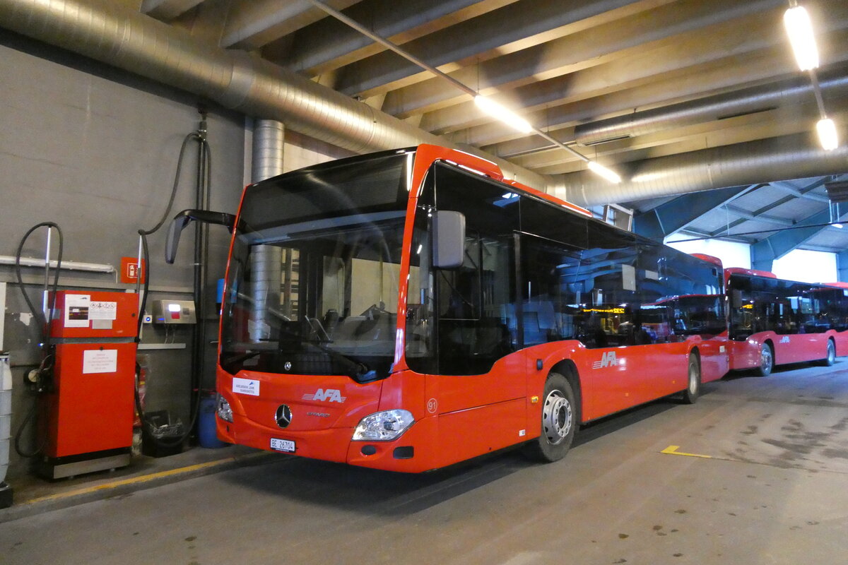 (283'500) - AFA Adelboden - Nr. 91/BE 26'704 - Mercedes am 25. Dezember 2025 in Adelboden, Busstation