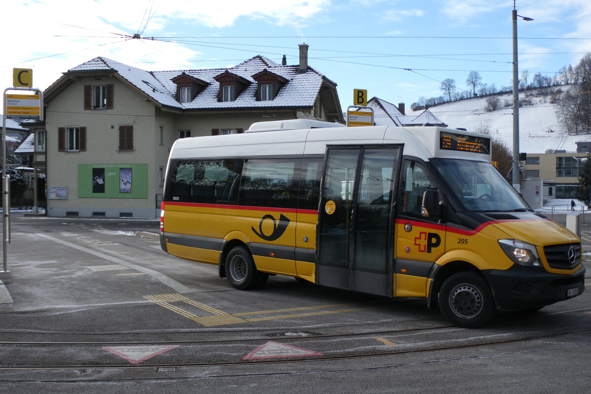 (283'724) - PostAuto Zentralschweiz - Nr. 205/OW 10'005/PID 10'531 - Mercedes (ex Nr. 15; ex Dillier, Sarnen Nr. 15) am 6. Januar 2026 beim Bahnhof Worb Dorf