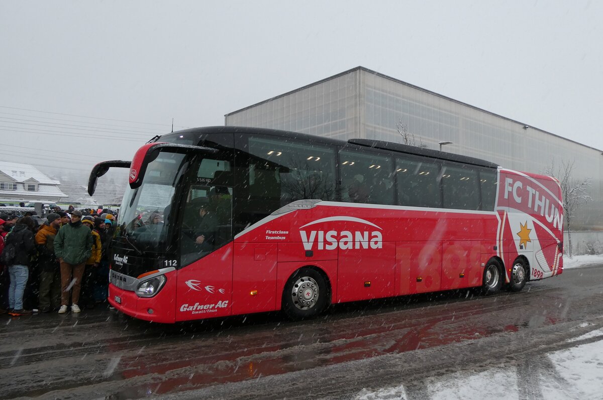 (283'845) - Gafner, Gwatt - Nr. 112/BE 269'728 - Setra am 10. Januar 2026 beim Bahnhof Frutigen