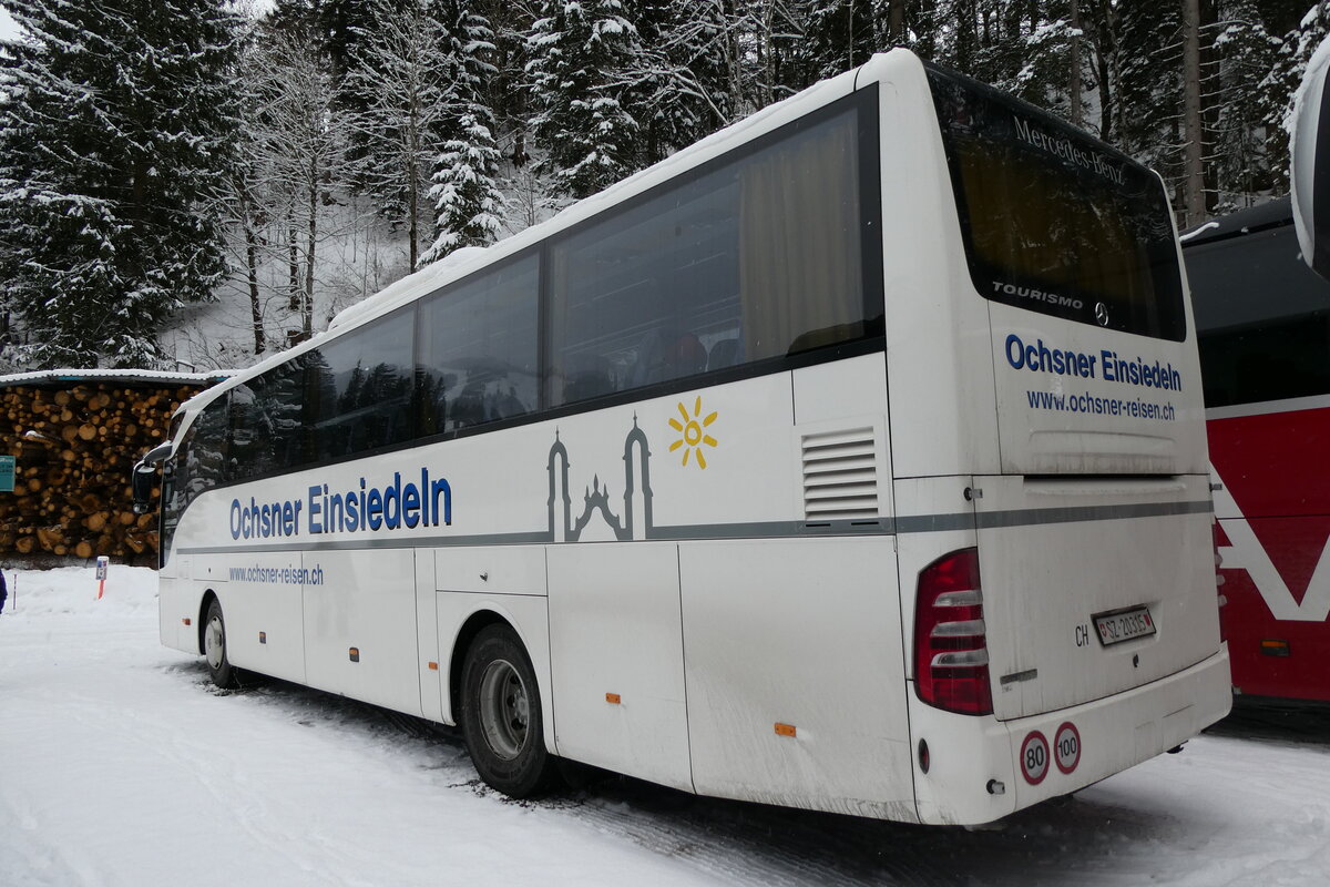 (284'096) - Ochsner, Einsiedeln - SZ 20'315 - Mercedes am 10. Januar 2026 in Adelboden, ASB