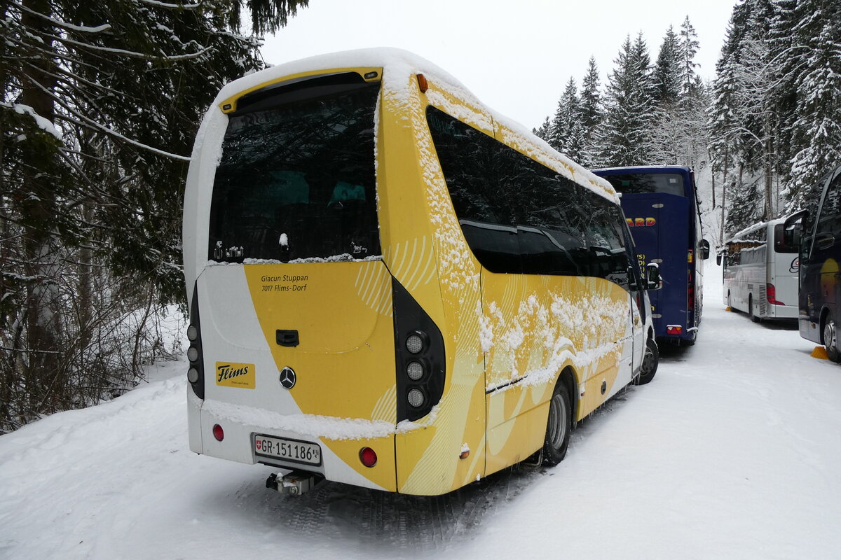 (284'107) - Stuppan, Flims - GR 151'186 - Mercedes/UNVI am 10. Januar 2026 in Adelboden, ASB