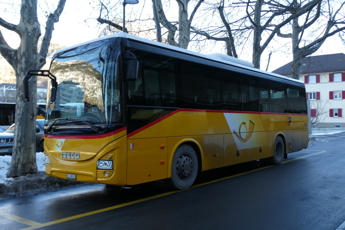 (284'159)  Aitptour, Visp - VS 48'333/PID 10'518 - Iveco (ex VS 455'577) am 15. Januar 2026 in Brig, Garage