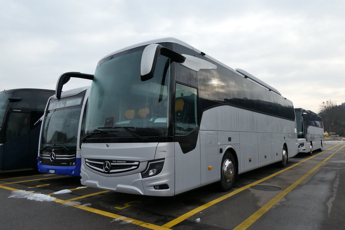 (284'236) - M�chler, Siebnen - (105'391) - Mercedes am 17. Januar 2026 in Winterthur, Daimler Buses