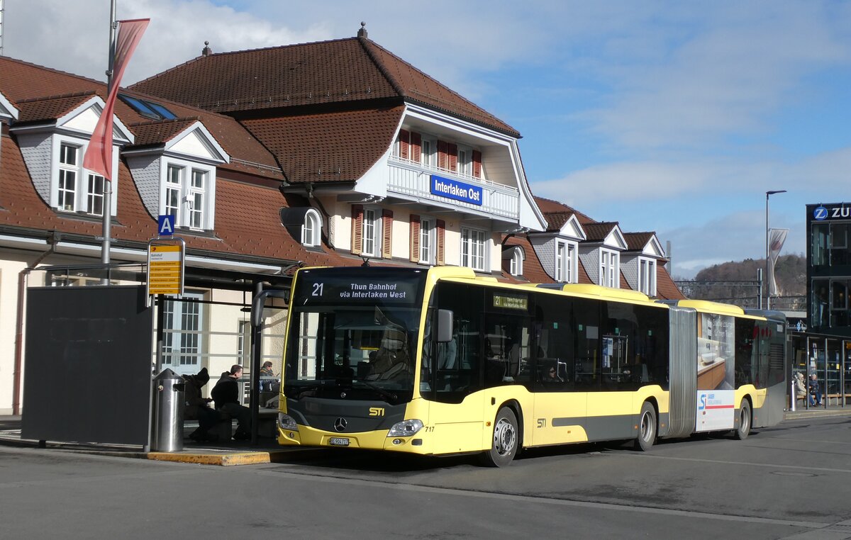 (284'356) - STI Thun - Nr. 717/BE 904'717 - Mercedes am 26. Januar 2026 beim Bahnhof Interlaken Ost