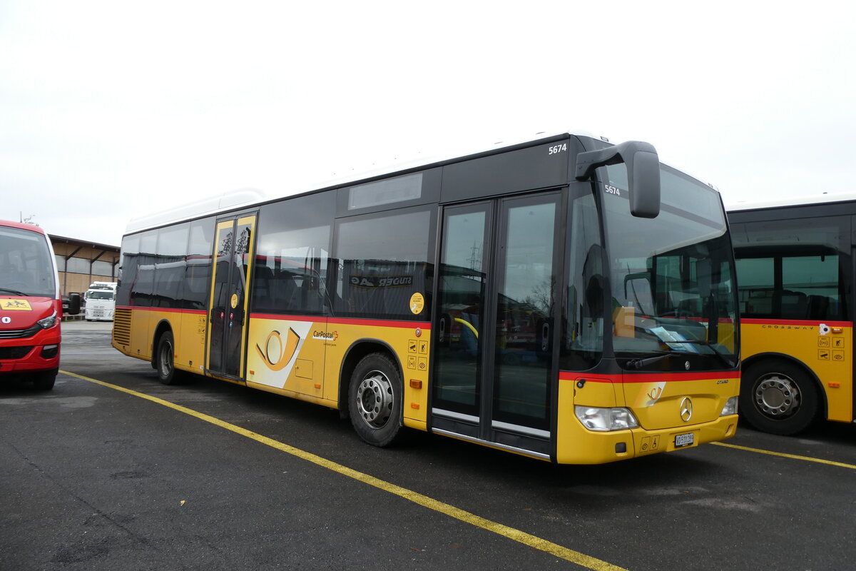 (284'527) - CarPostal Ouest - VD 510'289/PID 5674 - Mercedes am 31. Januar 2026 in Kerzers, Interbus