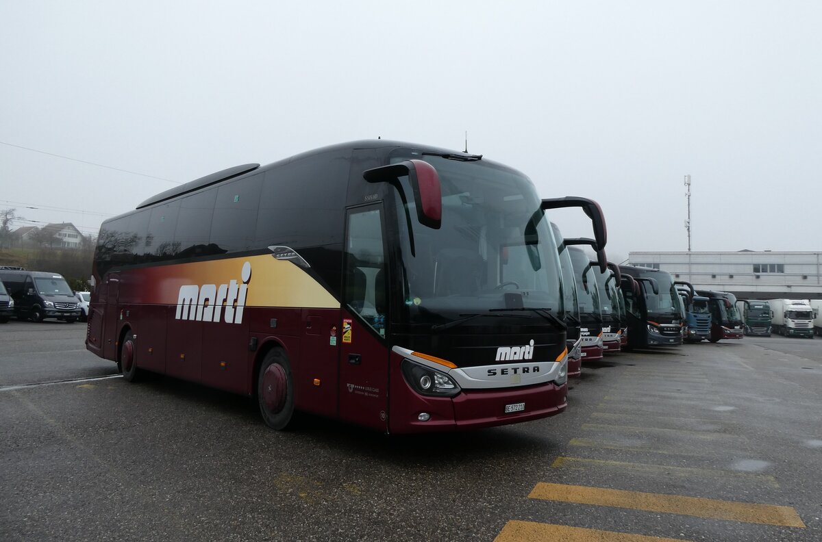 (284'704) - Marti, Kallnach - Nr. 10/BE 572'210 - Setra am 7. Februar 2026 in Kallnach, Car-Terminal