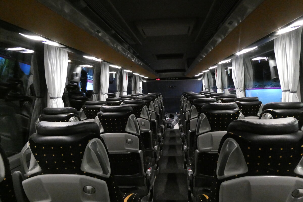 (284'732) - Marti, Kallnach - Nr. 8/BE 572'208 - Setra am 7. Februar 2026 in Kallnach, Car-Terminal (Innenaufnahme)