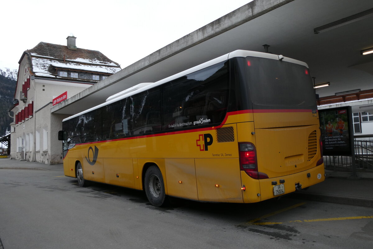(284'864) - Terretaz, Zernez - GR 75'004/PID 11'203 - Setra (ex GR 178'308) am 14. Februar 2026 beim Bahnhof Zernez
