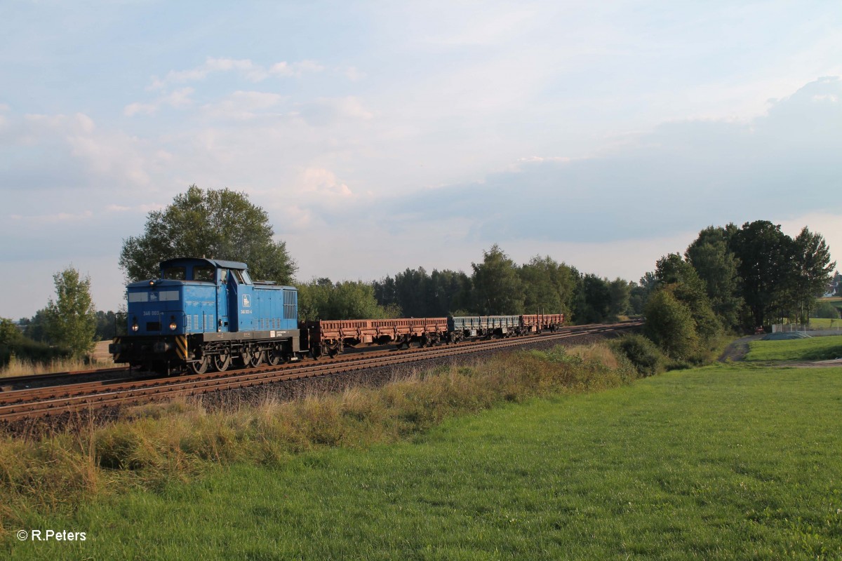 346 003-4 mit Niederboardwagen bei Sch�nfeld. 29.08.13
