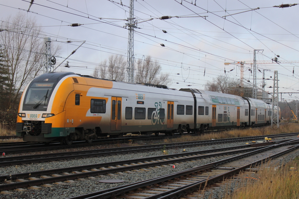 3462 129-2 beim Rangieren am 14.12.2025 im Rostocker Hbf.