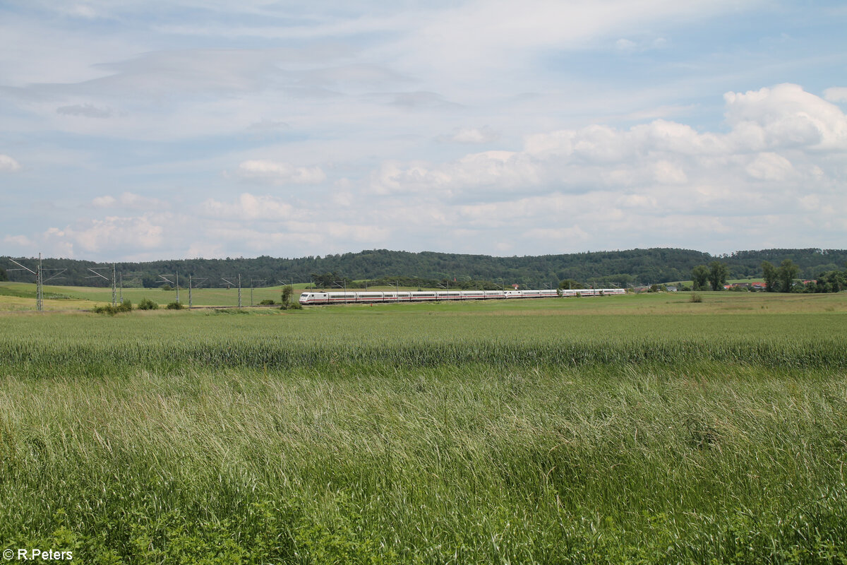 402 003-8 Cottbus/Chósebuz + 403 010-3 Fontanestadt Neuruppin als ICE 535/585 Oldenburg (Olb)/Lübeck - München HBF bei Oberdachstetten. 08.06.24