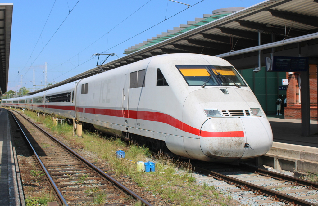 402 023-6  Taufname Schwerin am 18.07.2025 im Rostocker Hbf.