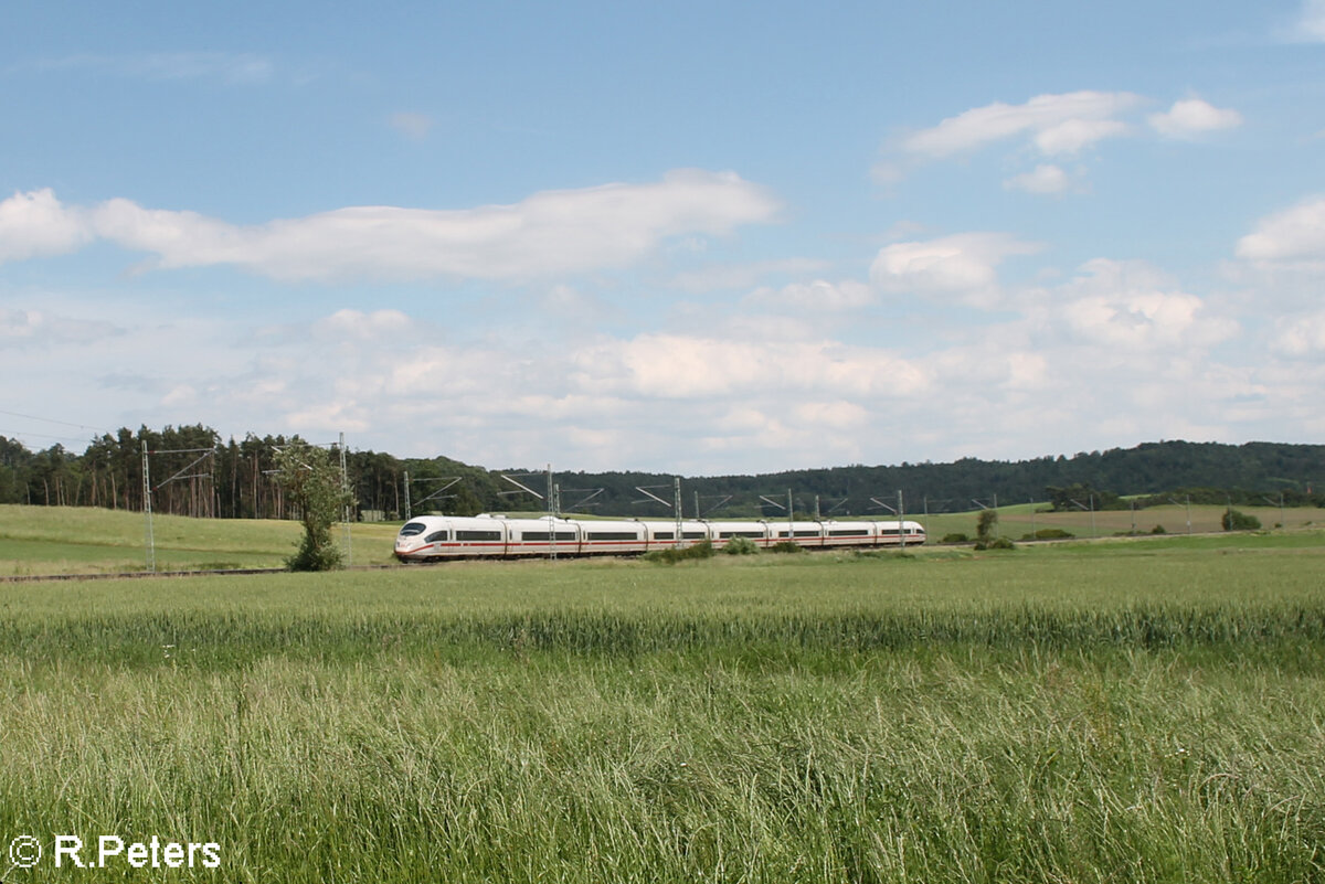 403 018  Münster Westf.  als ICE 1106 München - Berlin bei Oberdachstetten. 08.06.24