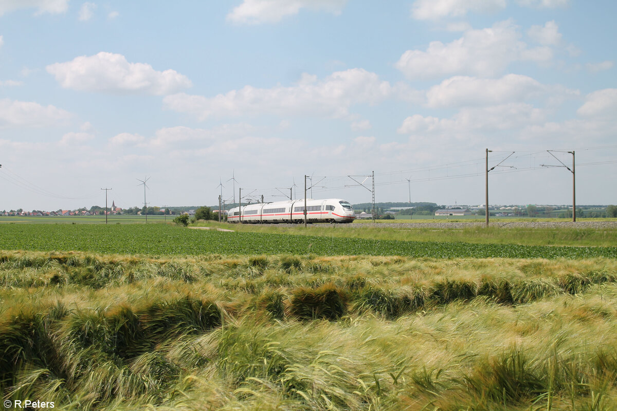 407 501-6 als Umleiter ICE bei Uffenheim. 04.06.24