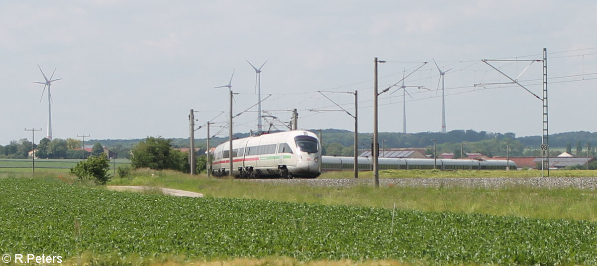 411 030-0  Jena  als Umleiter ICE bei Uffenheim gen Süden. 04.06.24