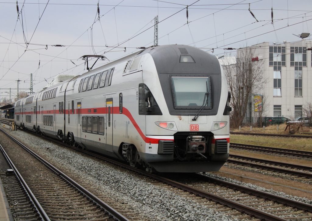 4110 615 als IC 94(Wien-Rostock)bei der Ankunft im Rostocker Hbf.18.03.2023 