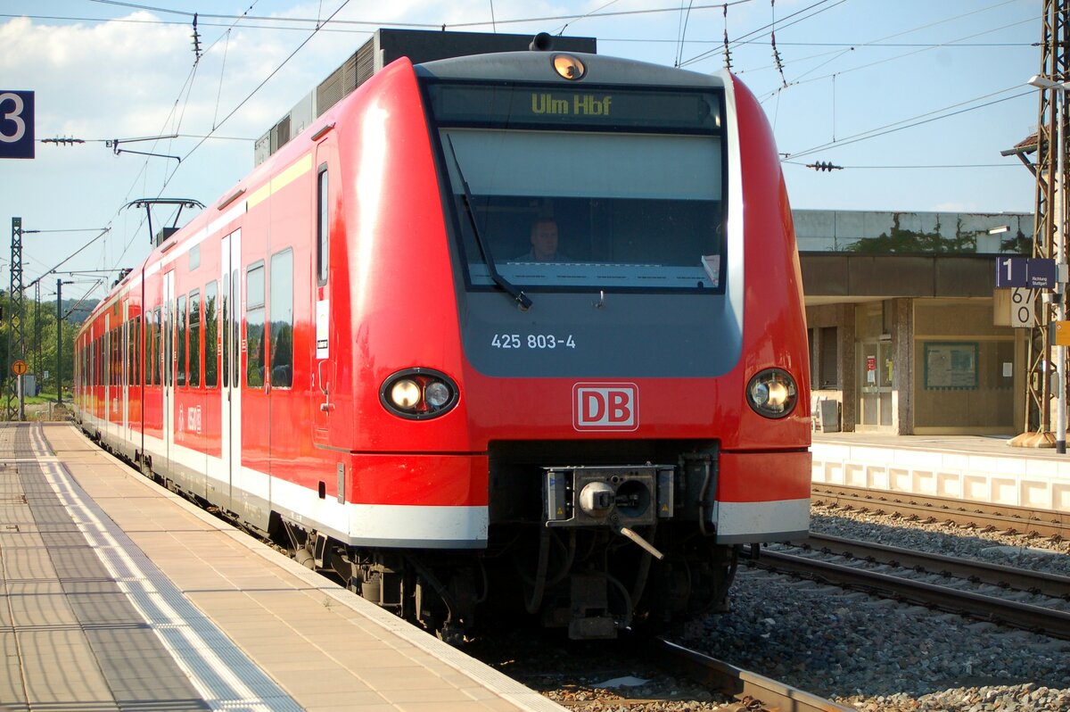 425 803-4 in Amstetten am 26.08.2007.