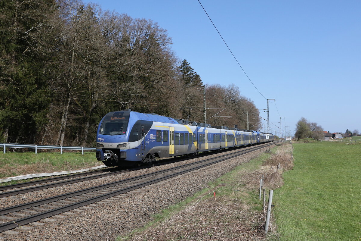 430 022 und 430 001 waren am 11. April 2025 bei Hufschlag in Richtung Mnchen unterwegs.